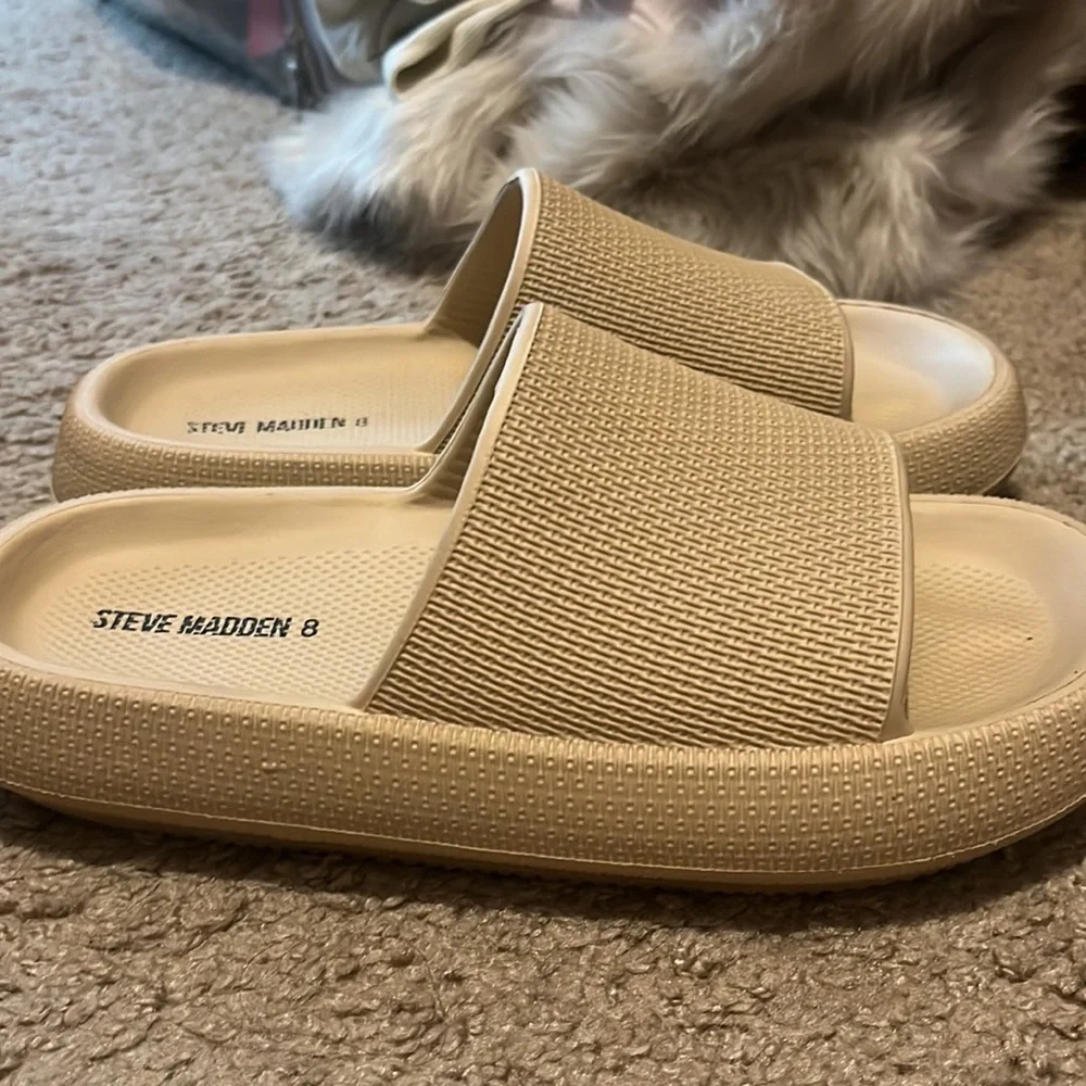steve madden slides - Picture 2 of 3